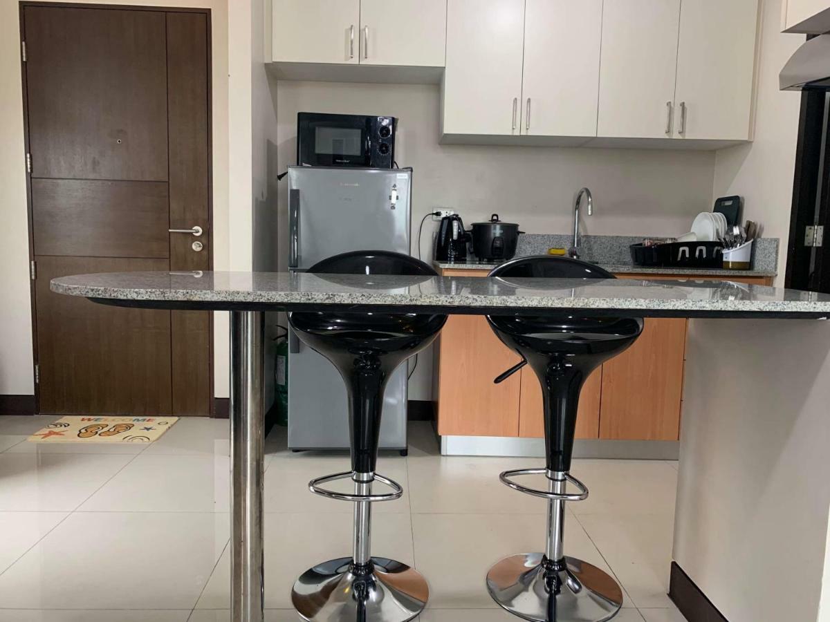 Cubao Manhattanheights Unit 11A Tower B, 2Br มะนิลา ภายนอก รูปภาพ